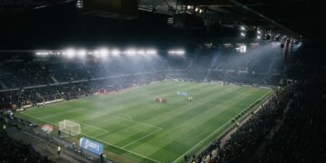 Svensk misär ute i Europa – Tung kväll för svenskar blir kassaklirr