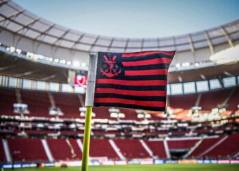 Kvartsfinaler i EFL och ett oväntat världsmöte i dagens matcher