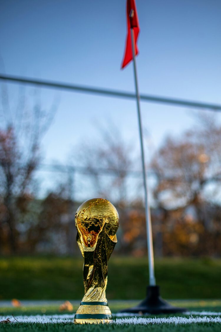 Sverige spelar om en VM-plats – Men inget är gratis